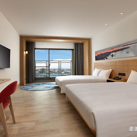 Discovery Hotel Magong Exterior photo