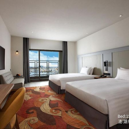 Discovery Hotel Magong Exterior photo