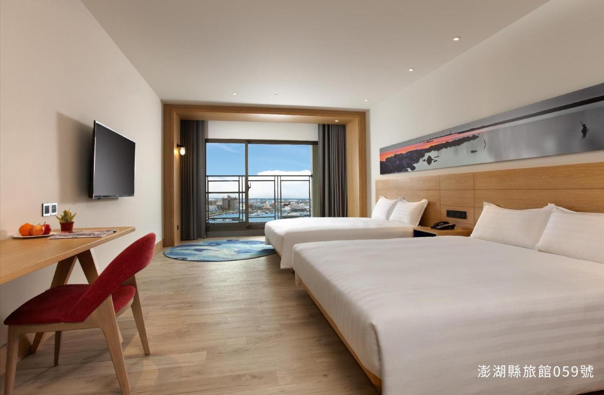 Discovery Hotel Magong Exterior photo