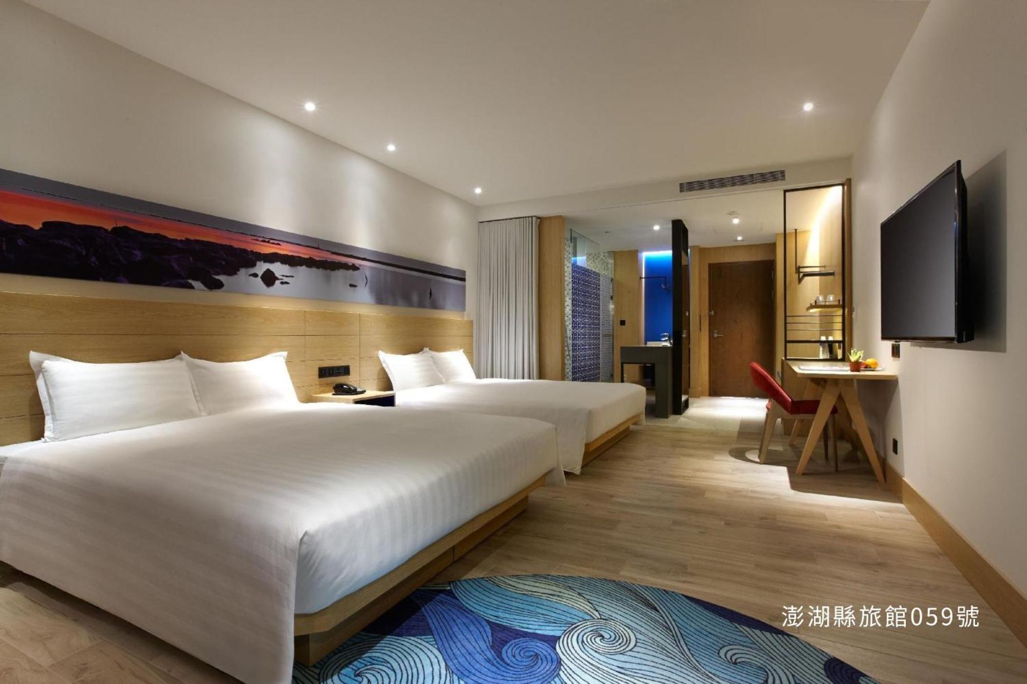 Discovery Hotel Magong Exterior photo